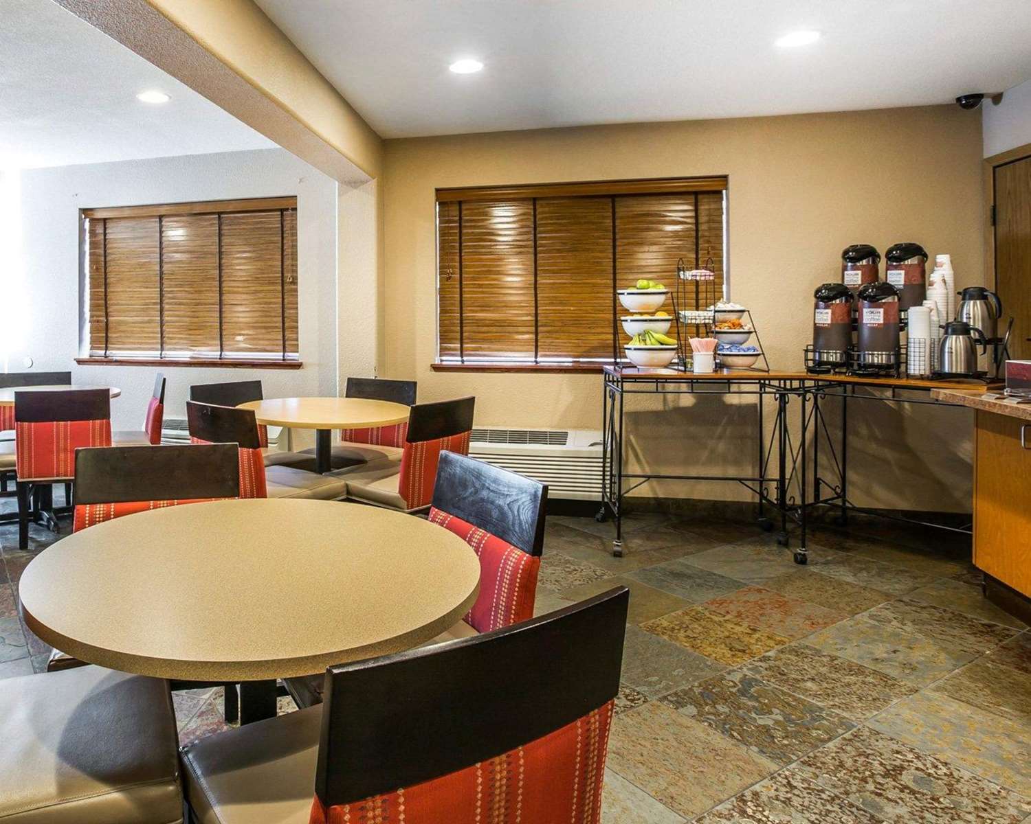 Quality Inn Lone Pine Near Mount Whitney 8/13