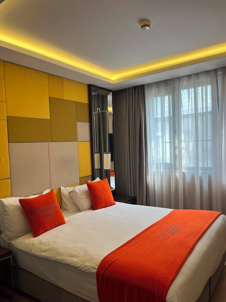 The Biancho Hotel Pera 25/73