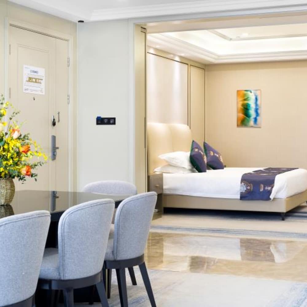 Lily Hotel 18/33