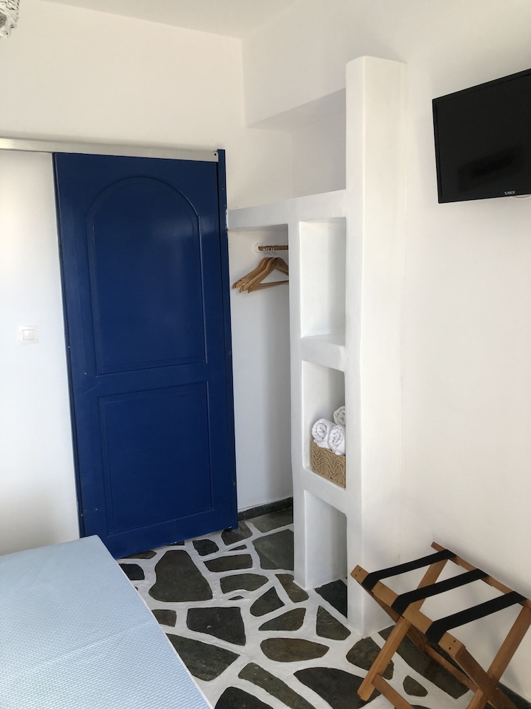 Angelina Studios 34/49
