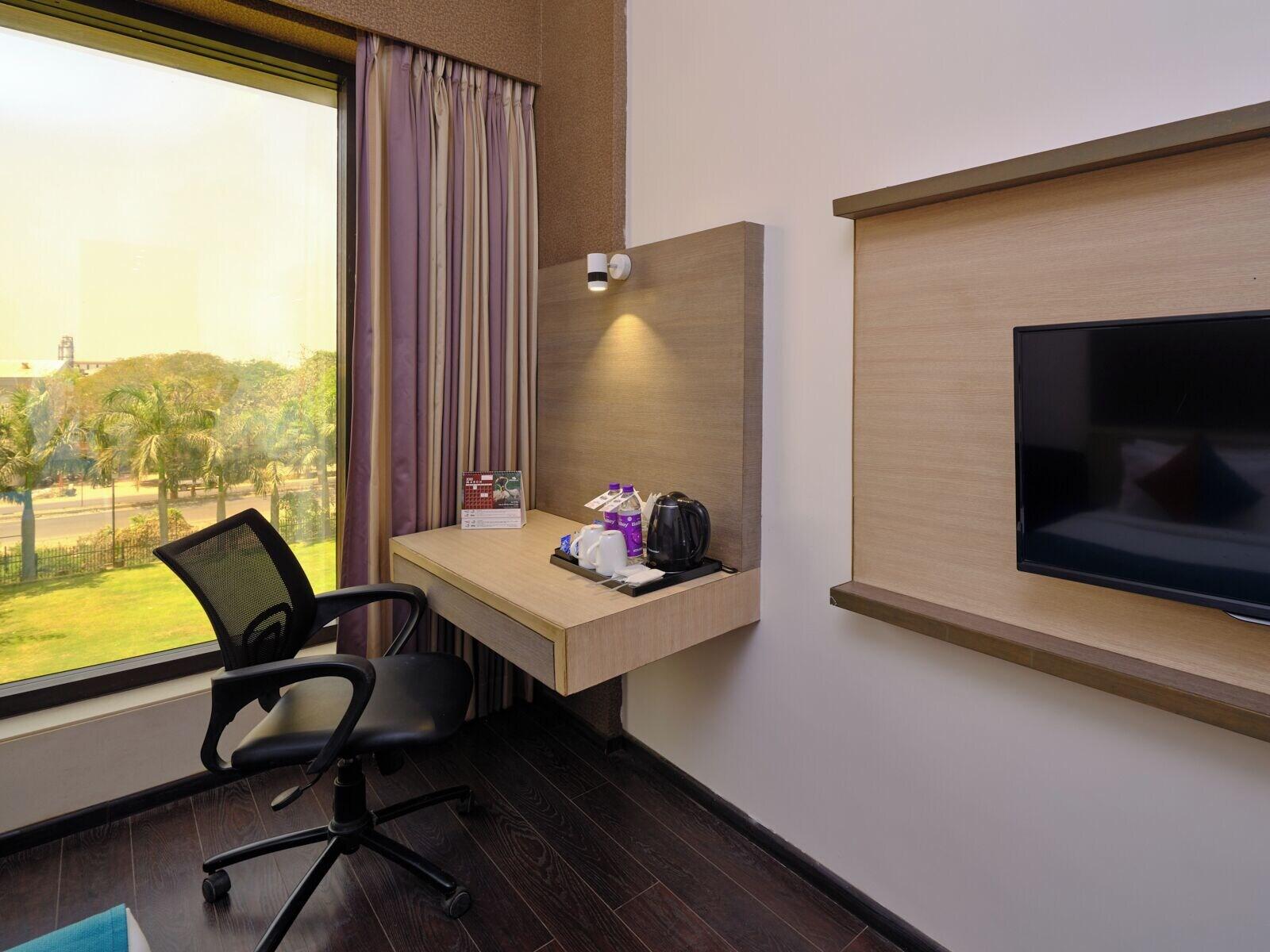 Pride Biznotel Manjusar (ex Mango Hotels Tansha Regal) 40/50