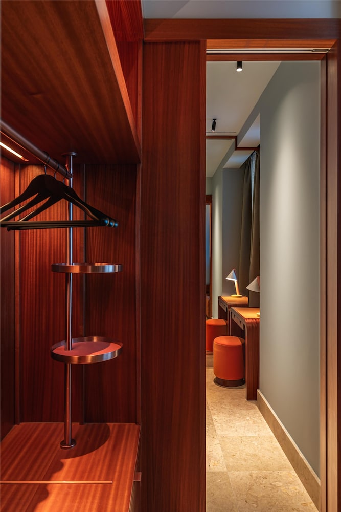 Andaz Lisbon 26/50