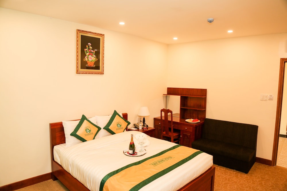 Superior, Double Bed, Thuy Hoang Nguyen Hotel Resort & Spa 3/10