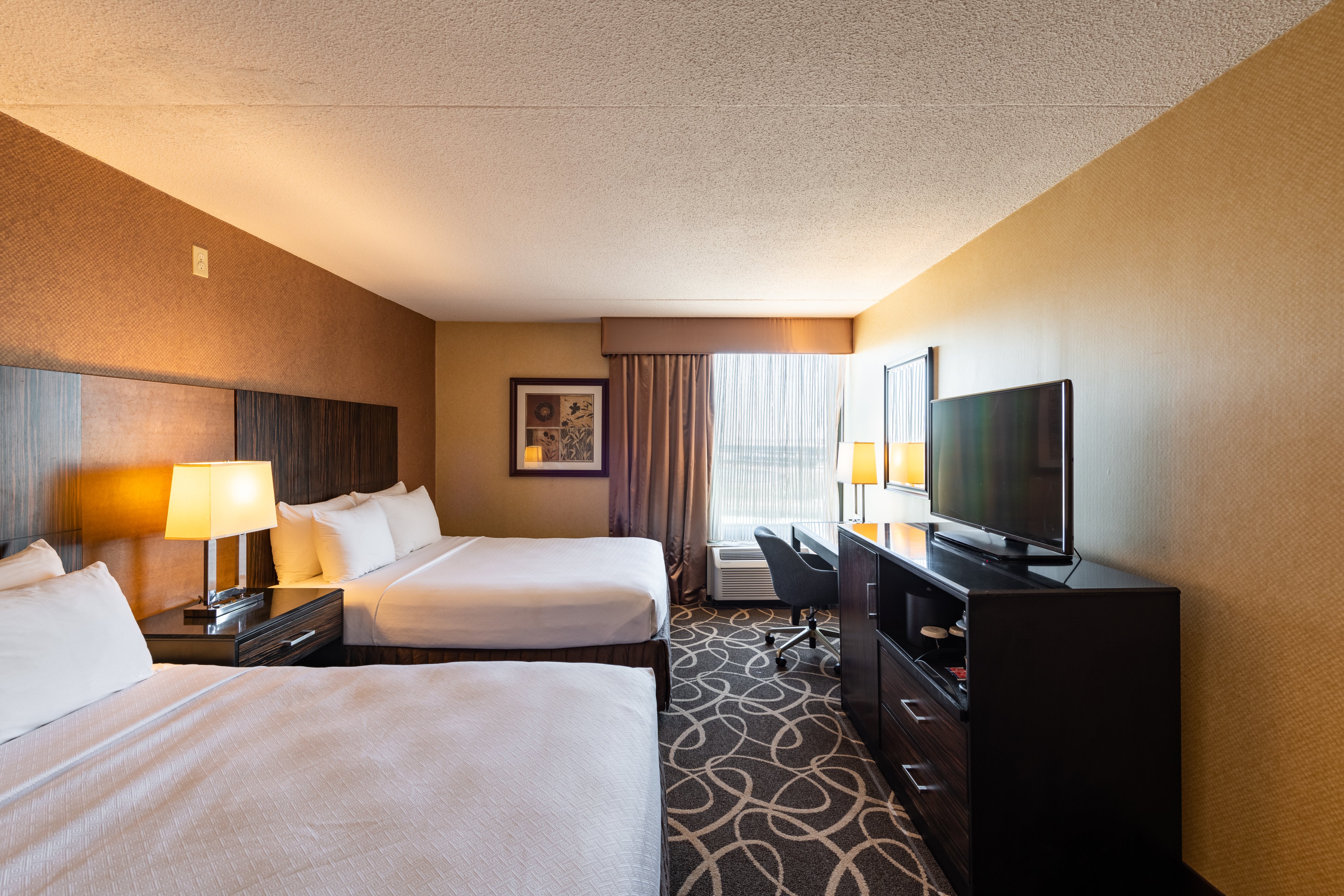 Crowne Plaza Newark Airport 19/50
