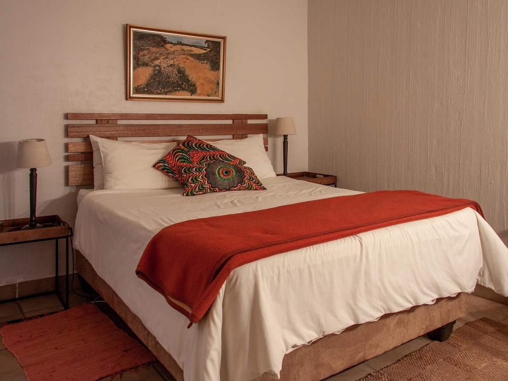 2 BEDROOMS, STANDARD, DOUBLE BED