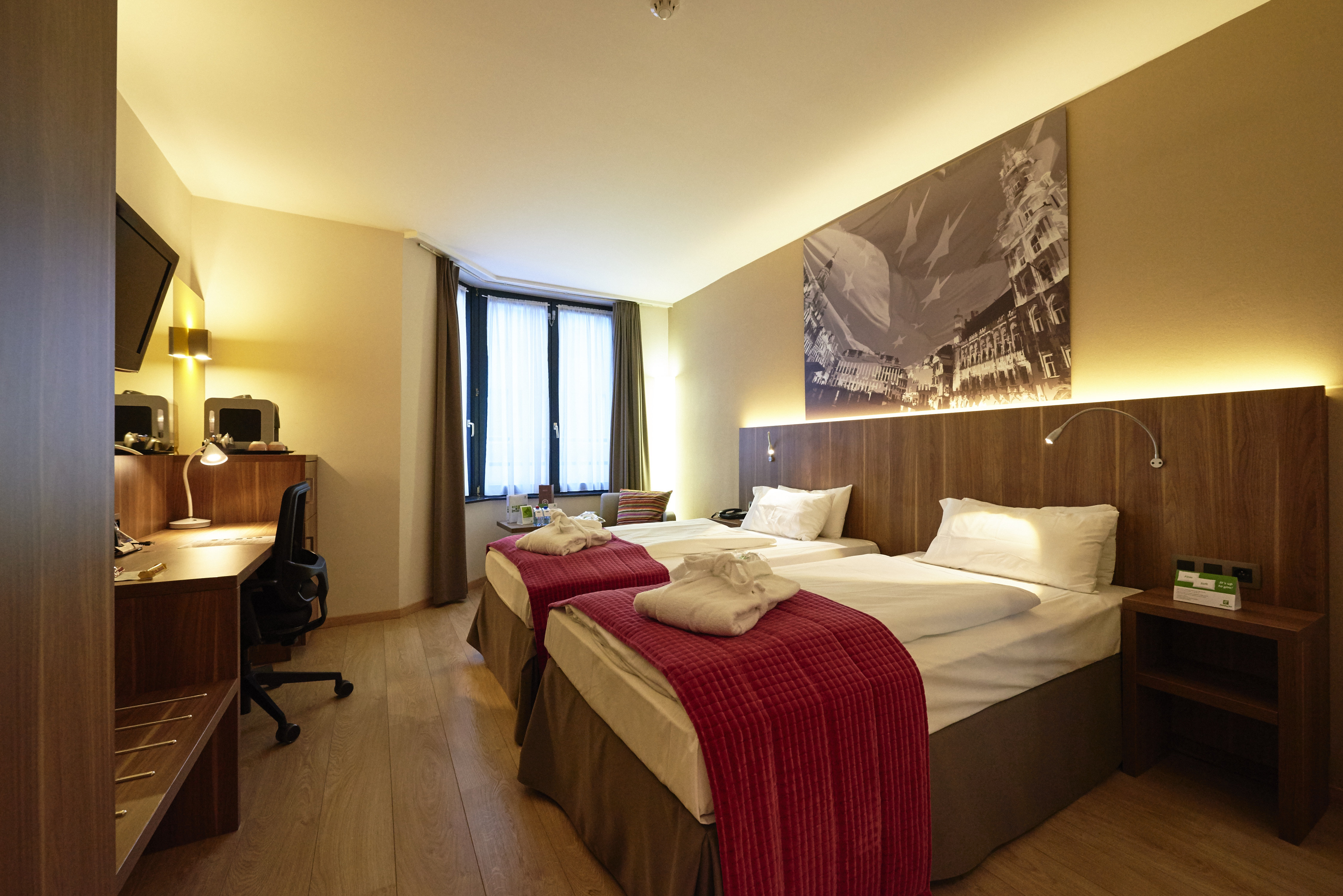 HOLIDAY INN BRUSSELS SCHUMAN 39/70