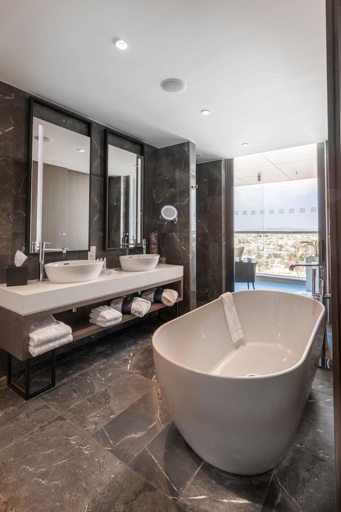 Radisson Blu Hotel Larnaca 11/74
