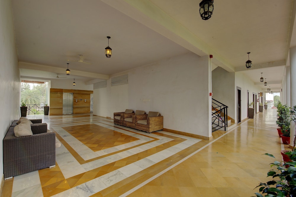 HOTEL KHANVEL RESORT 8/50