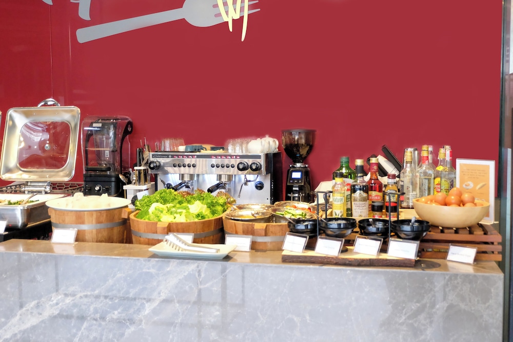 Ramada By Wyndham Bangkok Sukhumvit 87 54/61