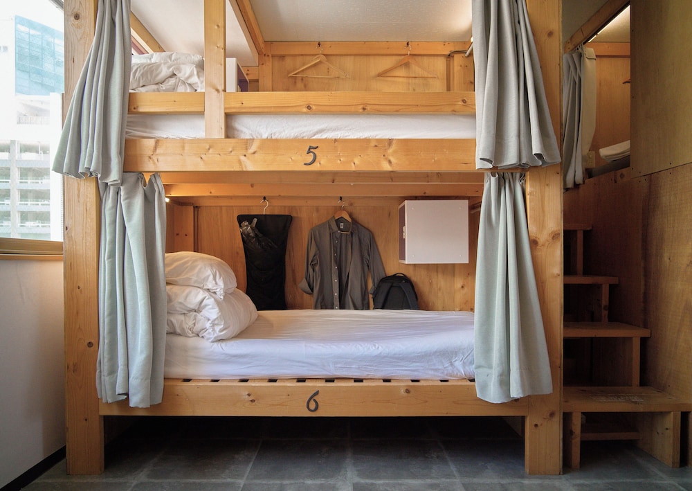 MIXED DORM