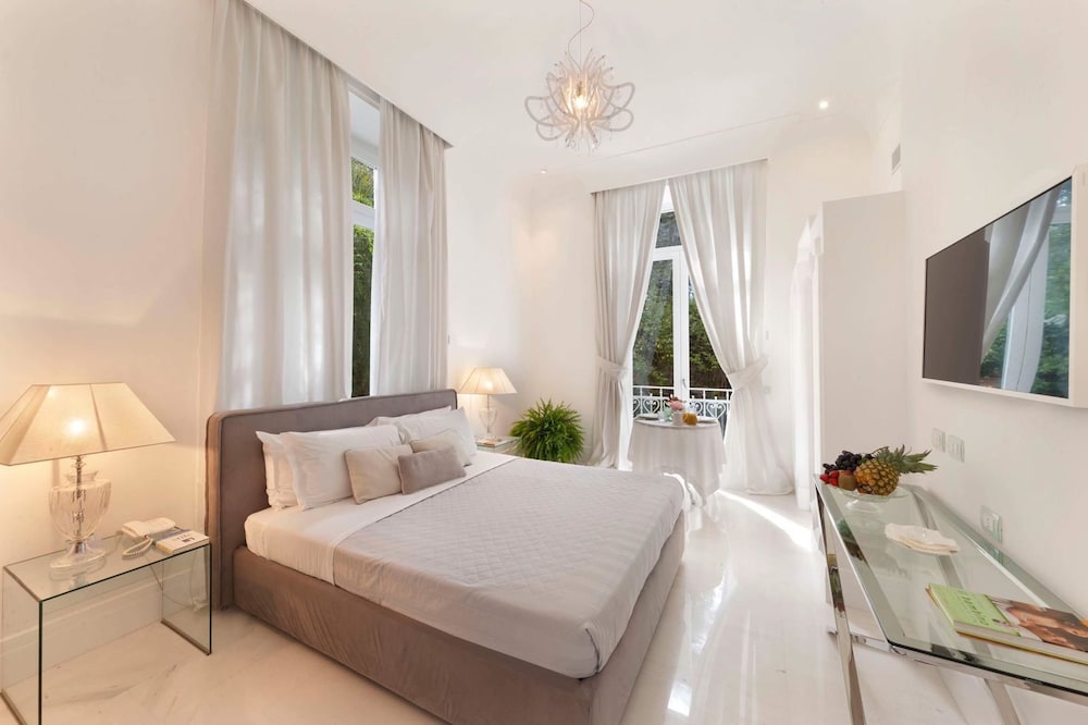 Villa Silvana Relais 12/36