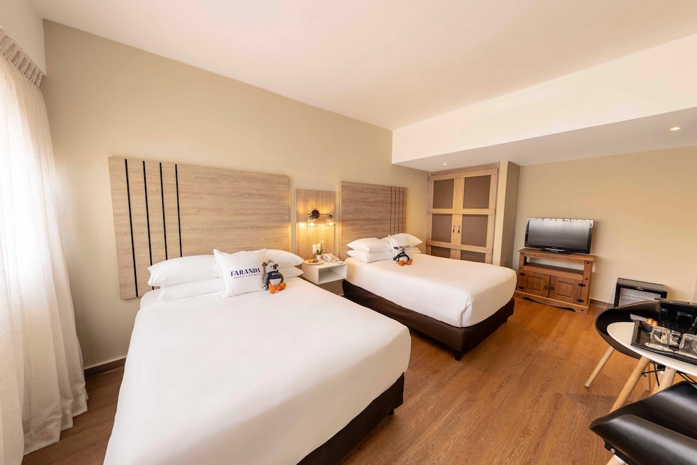 غرفة بسريرين مزدوجين، Hotel Faranda Express Soloy and Casino, a member of Radisson Individuals 7/10