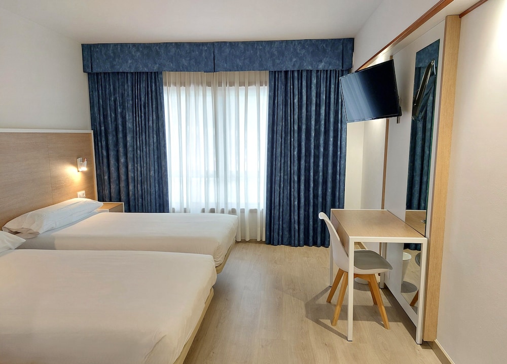 Hotel Costa Atlantica 18/49