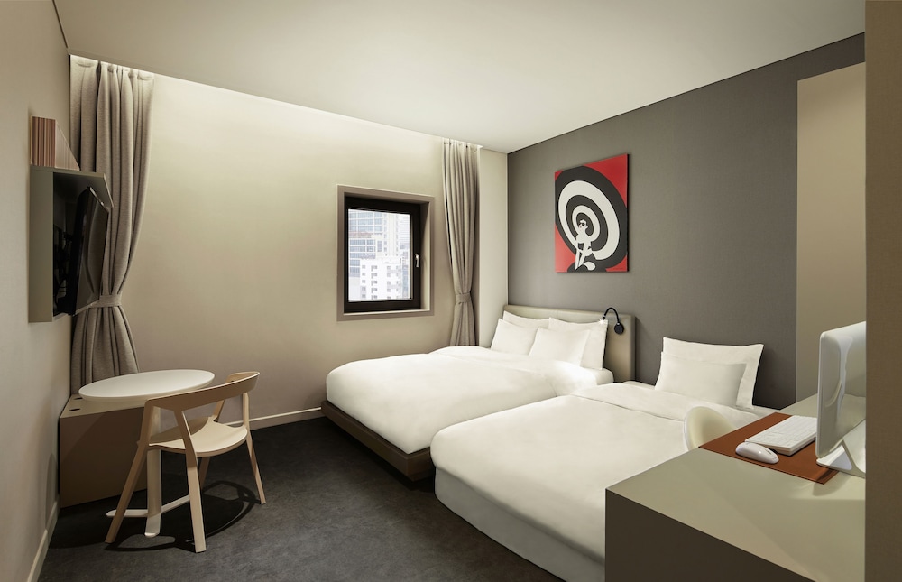 H Avenue Hotel Shinchon & Idae 22/50