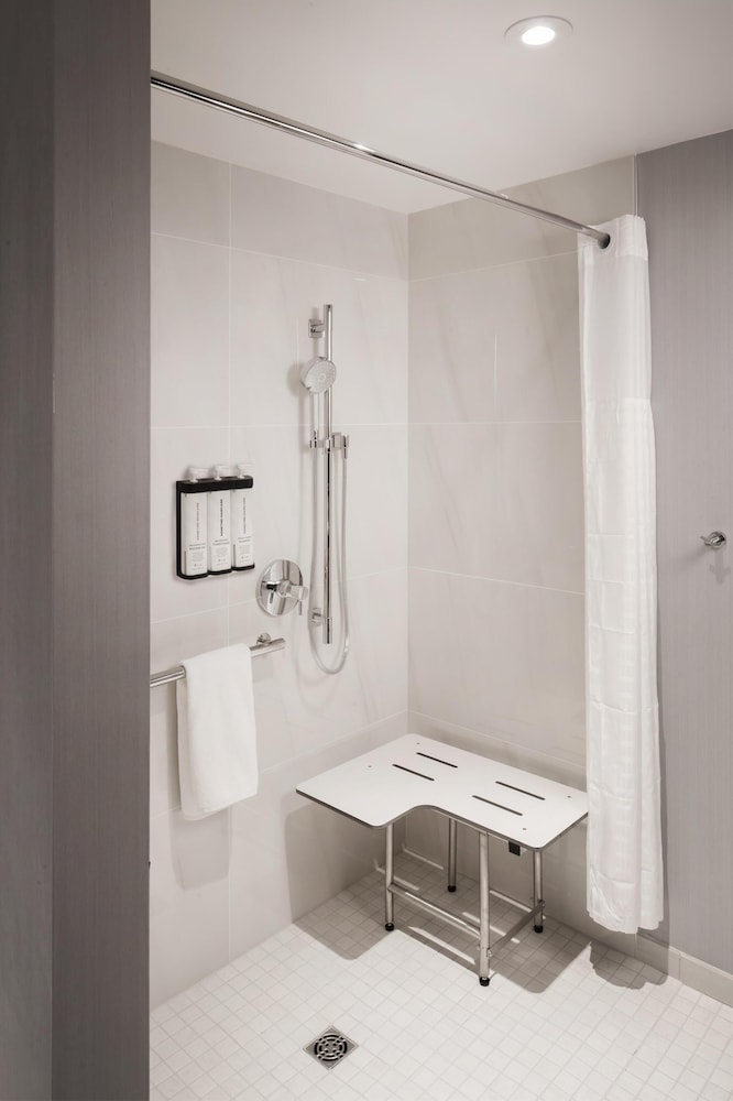 Hyatt Place South Reno 35/36