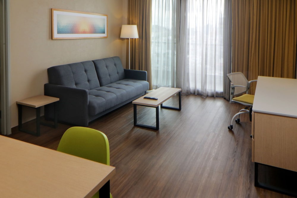 City Express Suites by Marriott Tijuana Rio 23/50