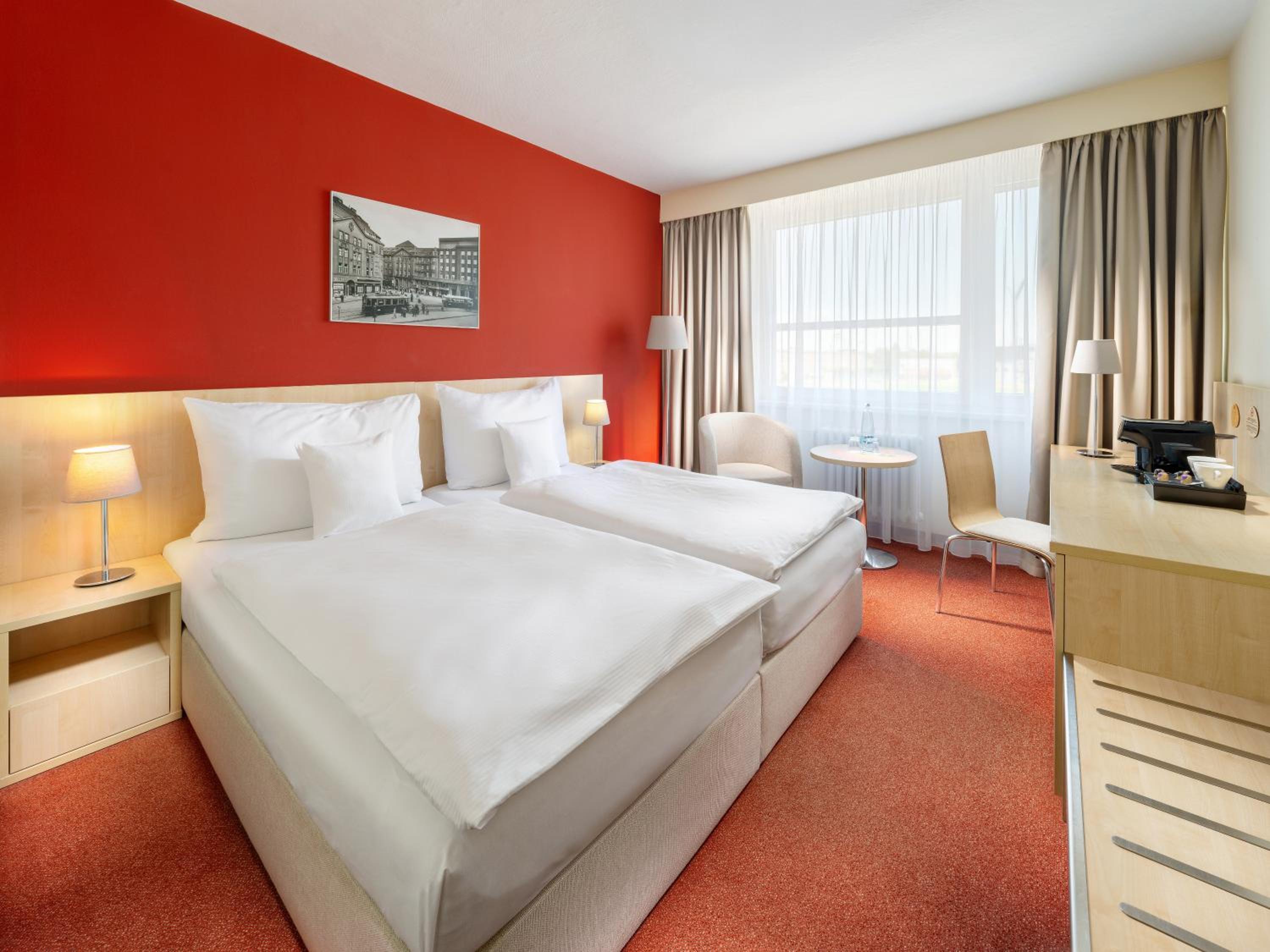 Superior, Twin Beds