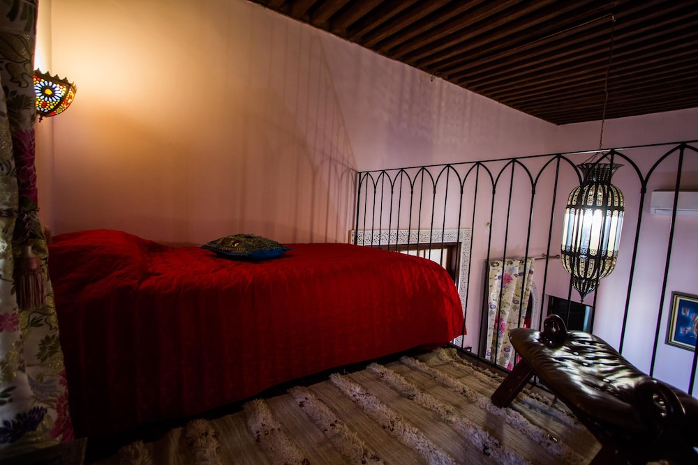 Riad Letchina 16/50