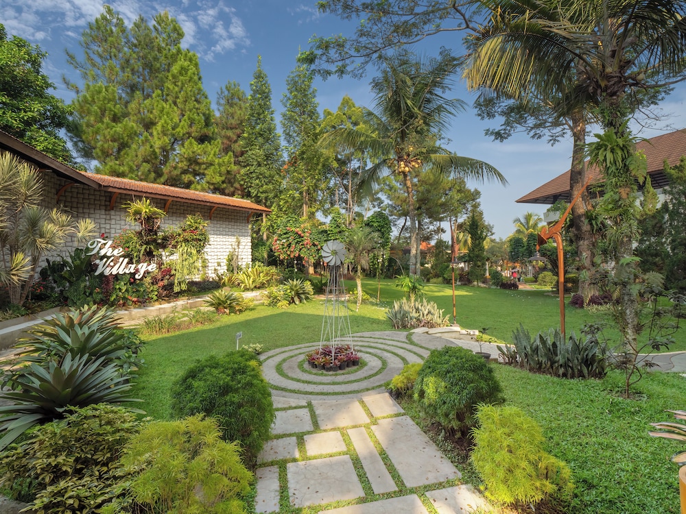 The Village Resort Bogor Powered by Archipelago 42/55