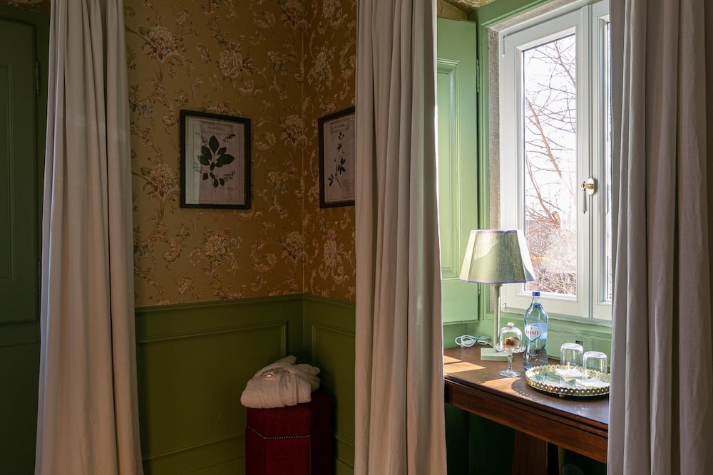 Rose Garden House by Unlock Hotels 38/43