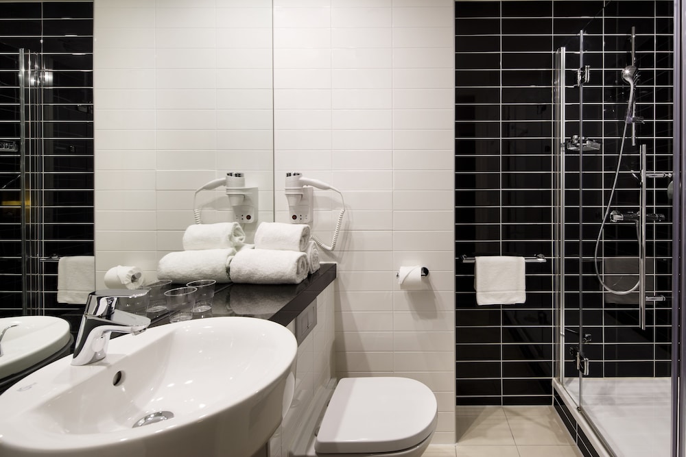 HOLIDAY INN EXPRESS UTRECHT - PAPENDORP 12/61