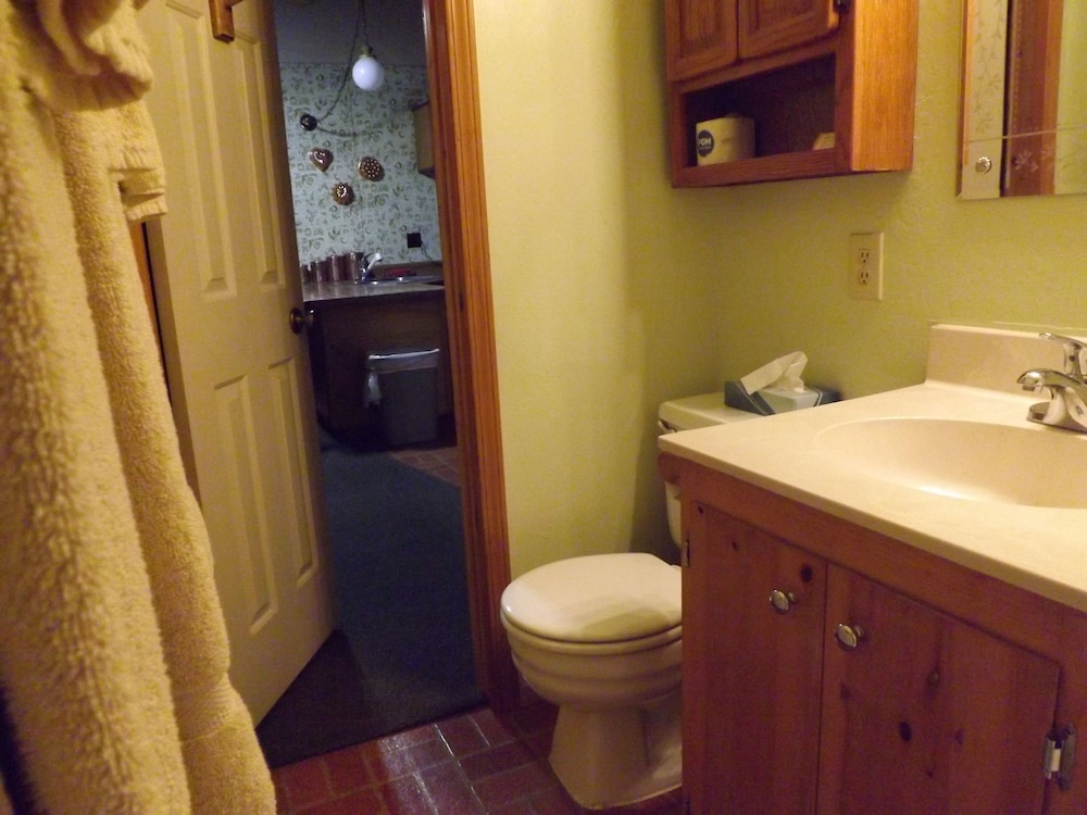 Arizona Mountain Inn and Cabins 49/50