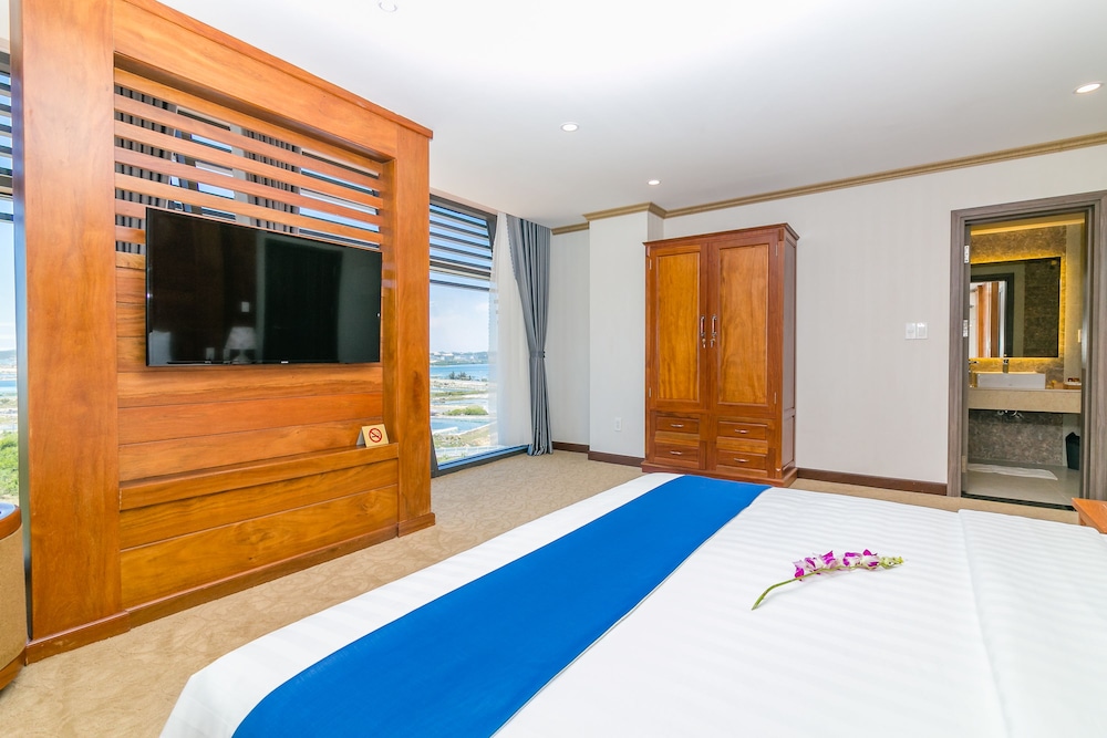 Navy Hotel Cam Ranh 27/50