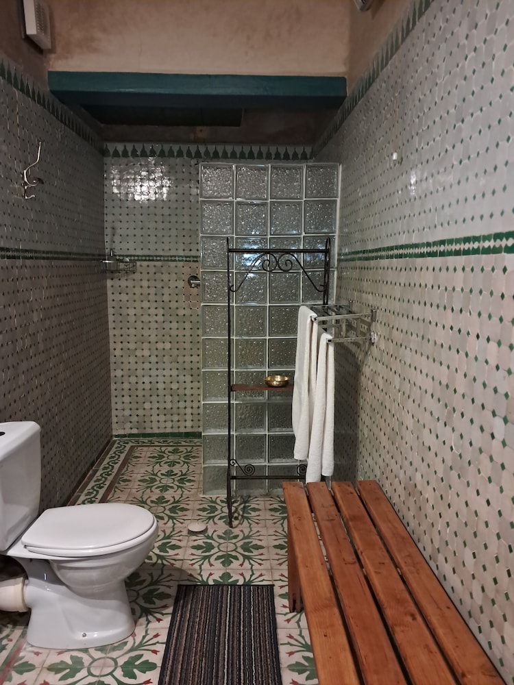 Riad Al Bartal 47/50