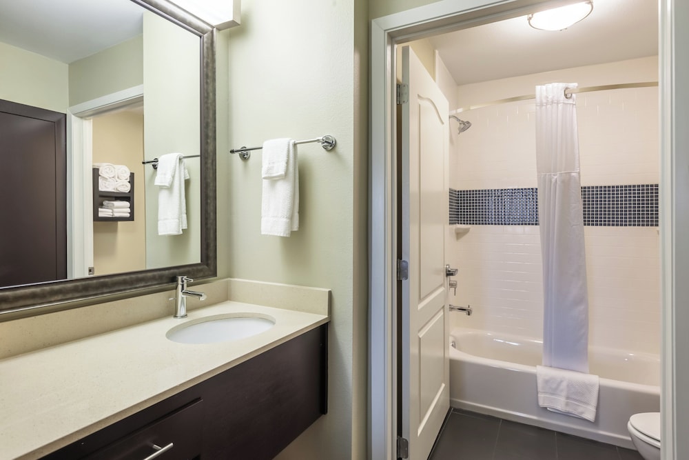 Staybridge Suites Houston I-10 West-Beltway 8 47/49