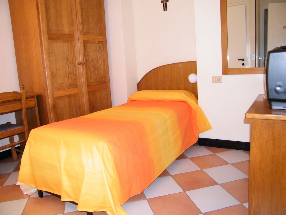Hotel Montecodeno 10/26