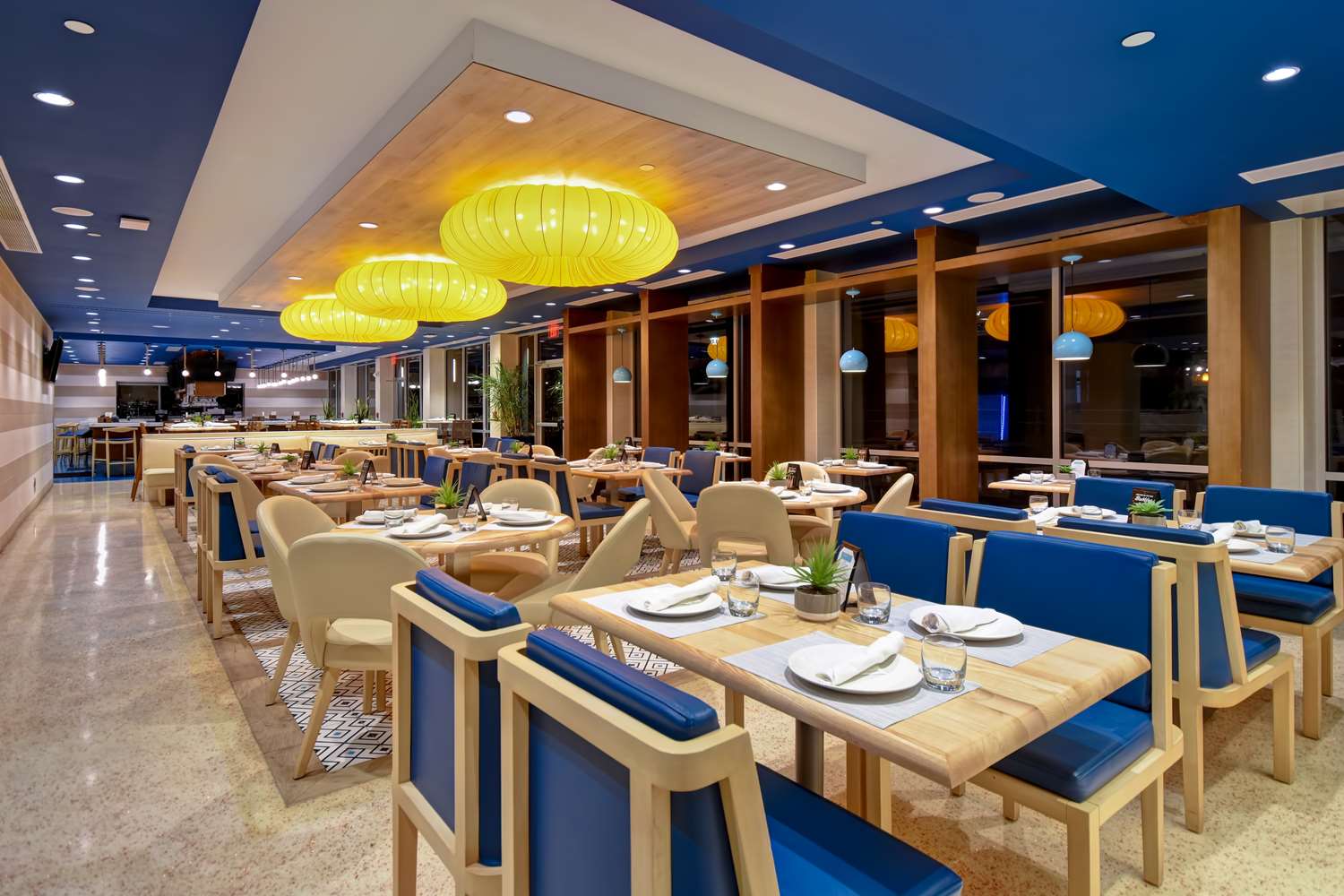 Doubletree By Hilton Virginia Beach Oceanfront South 26/38