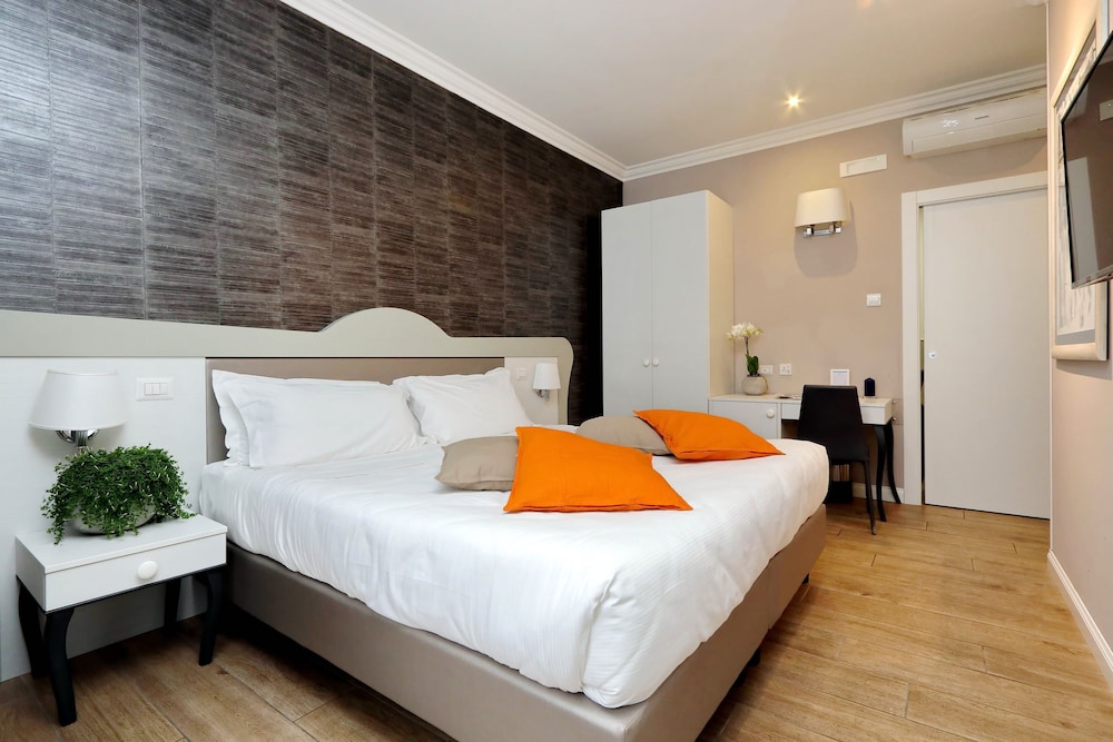 COMFORT, DOUBLE BED