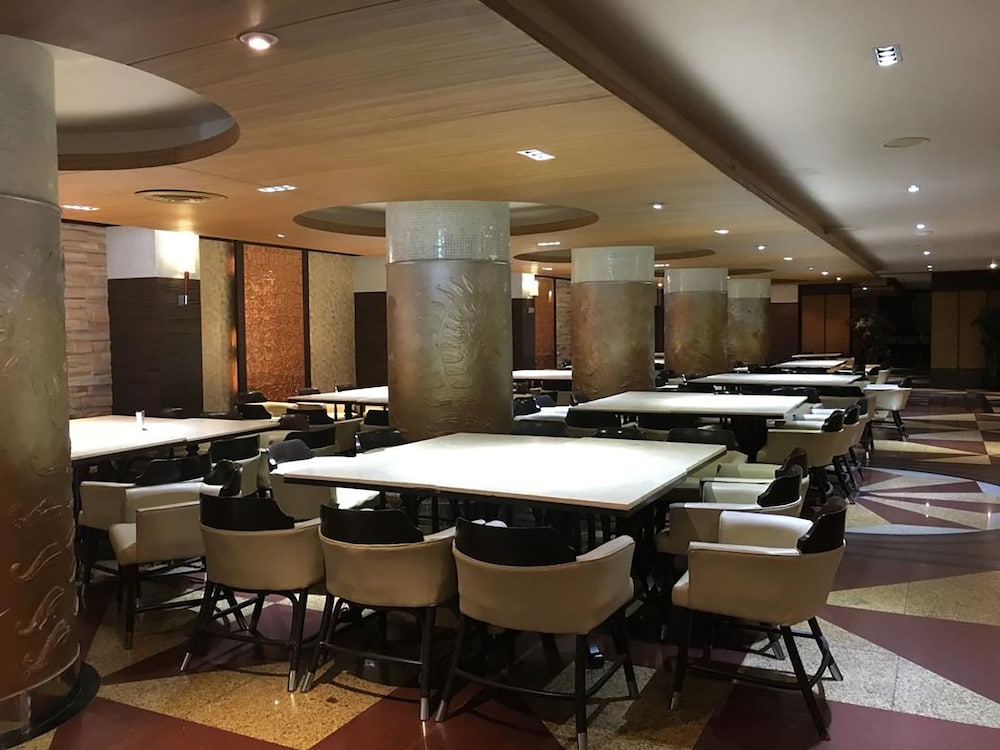 The Regency Hotel Hatyai 43/50