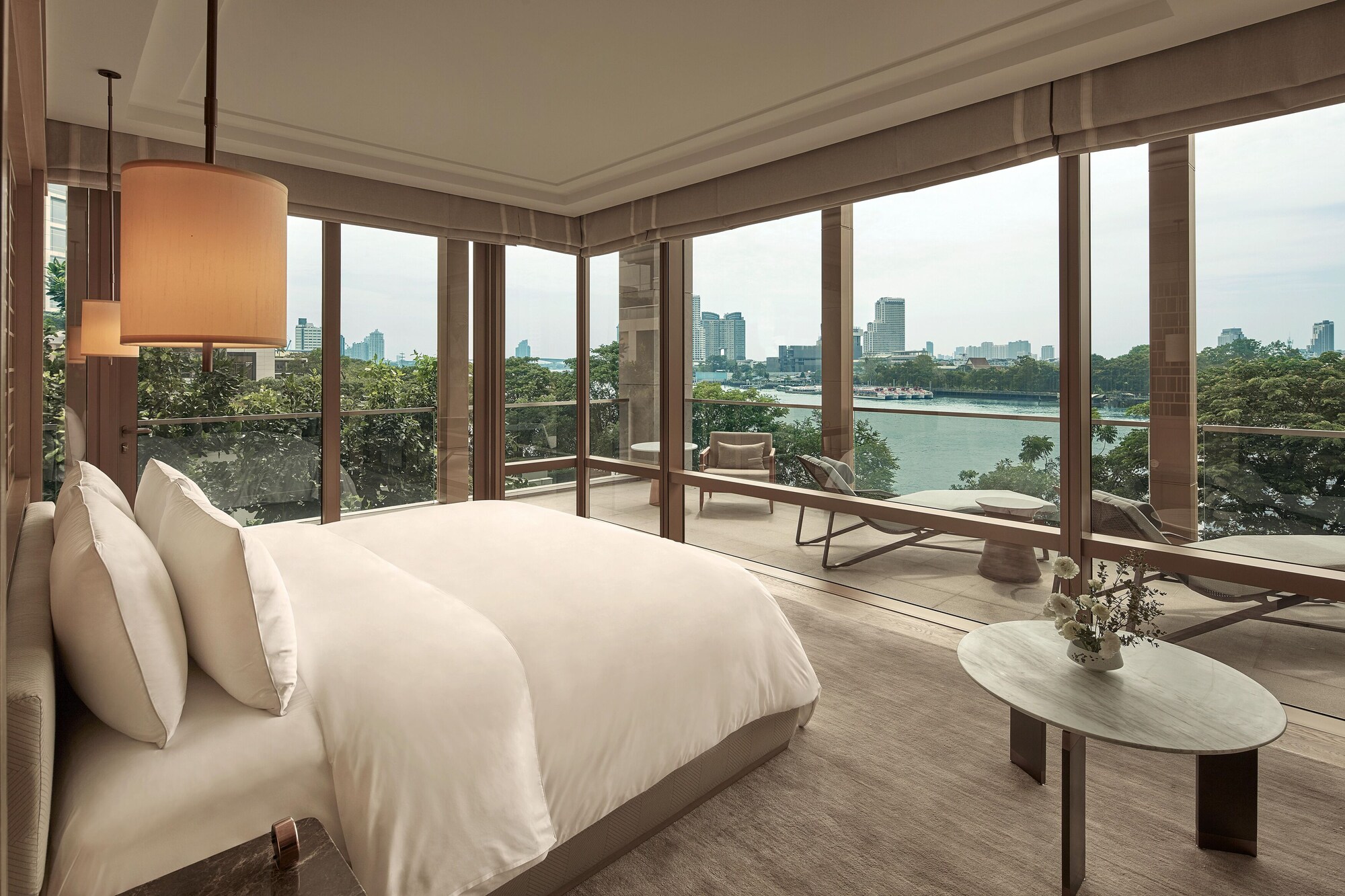 Suite, King Bed