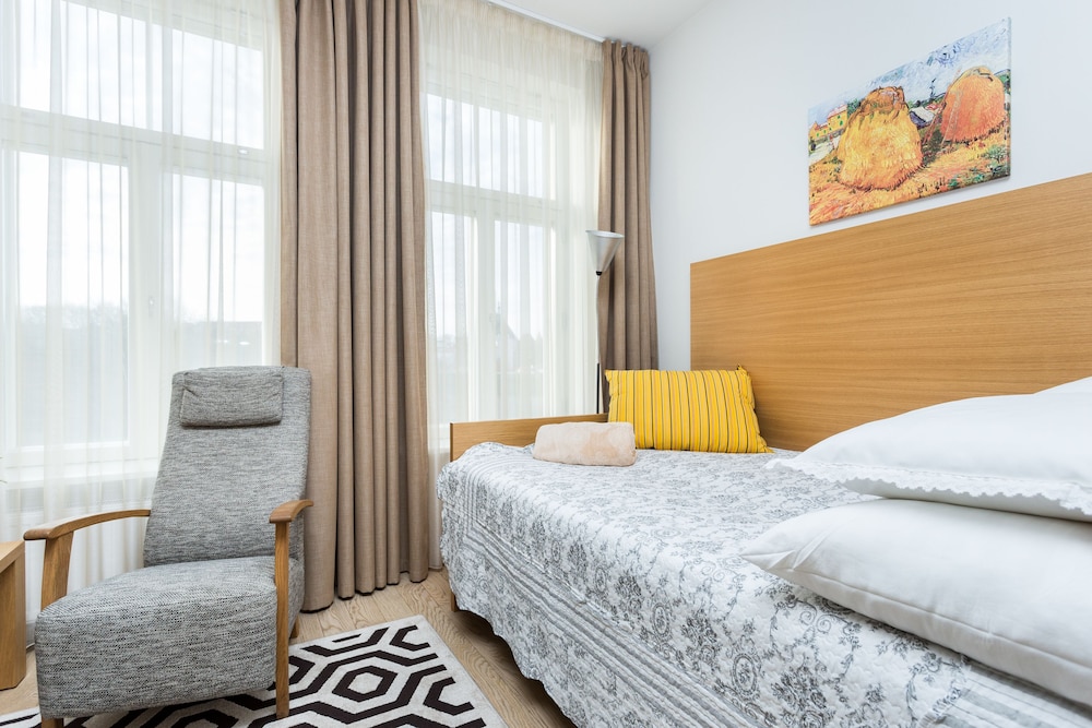 Angleterre Apartments 16/50