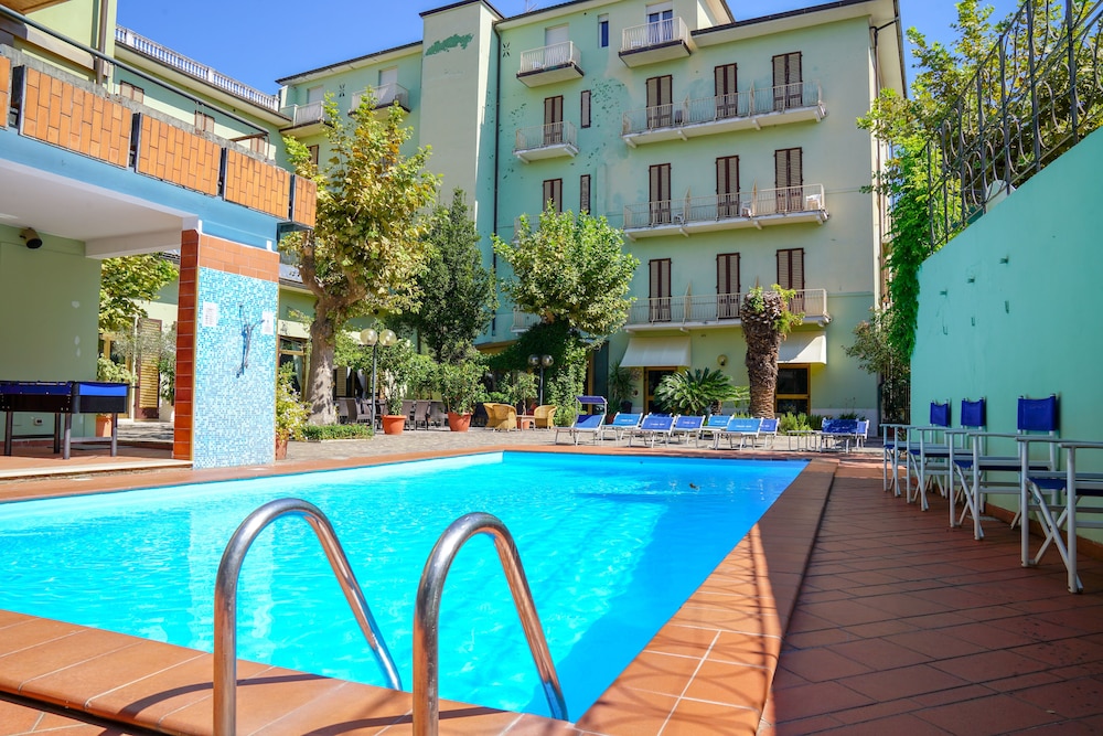 Best Western Hotel Cappelli 74/75