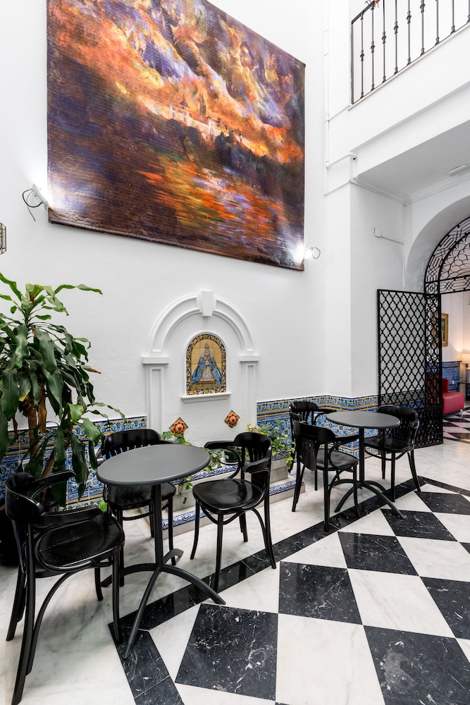 COOL SEVILLA HOTEL 51/60