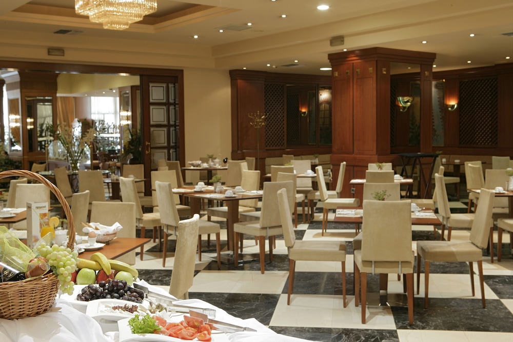 Holiday Inn Thessaloniki 44/72