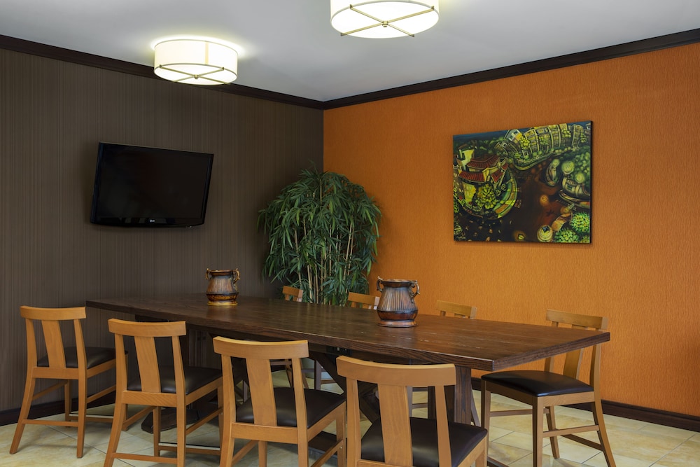 Fairfield Inn & Suites by Marriott Augusta 32/51