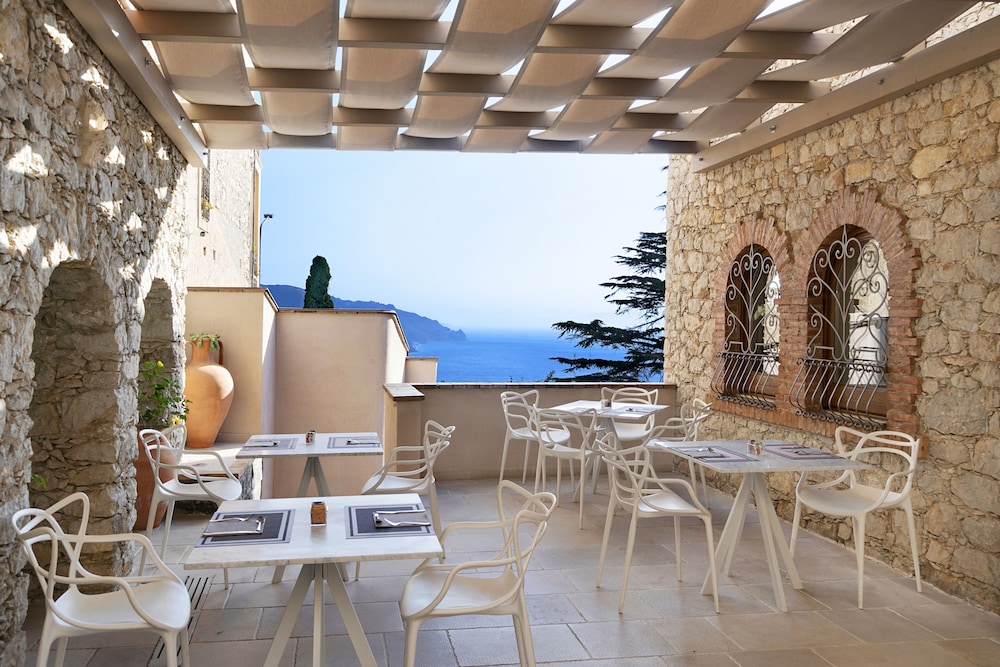 Hotel Villa Fiorita 56/66