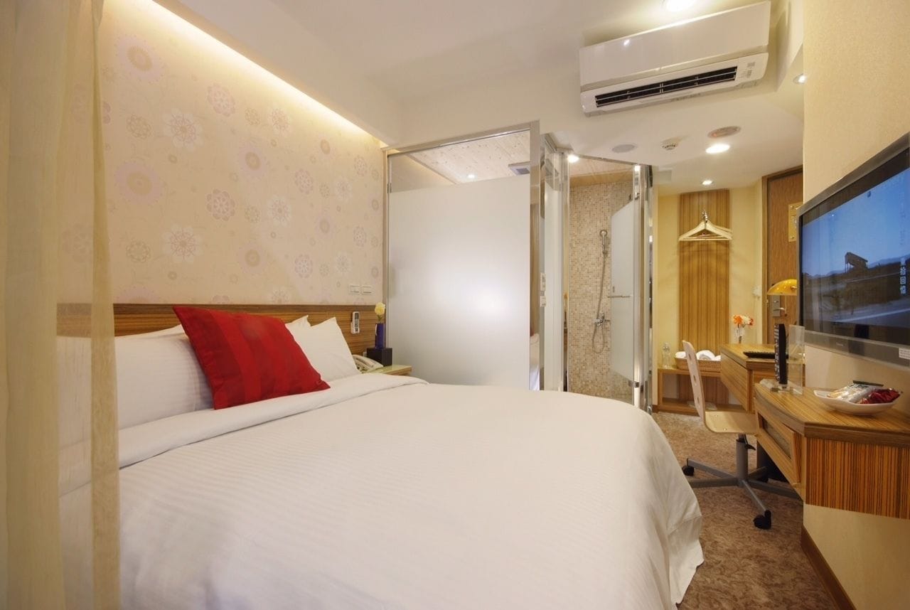 SUPERIOR, DOUBLE BED