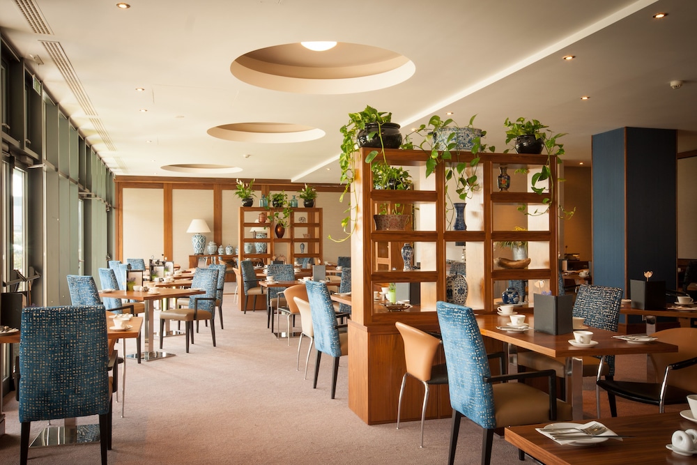 Cork International Hotel 45/60
