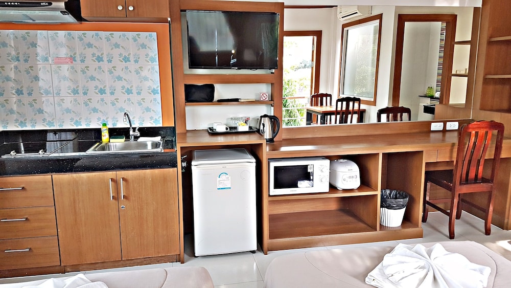 Green Harbor Hotel And Service Apartment 55/67