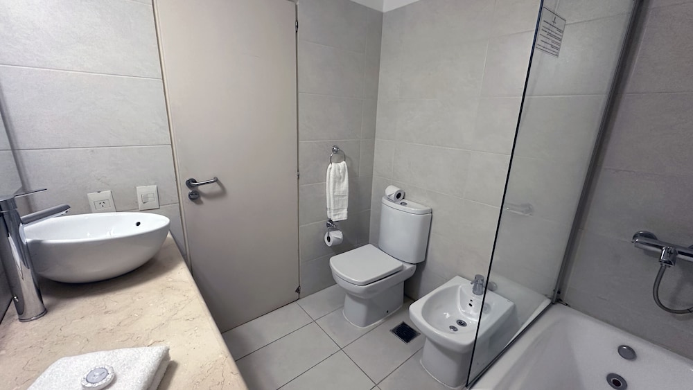 LAS LENGAS HOTEL 60/60