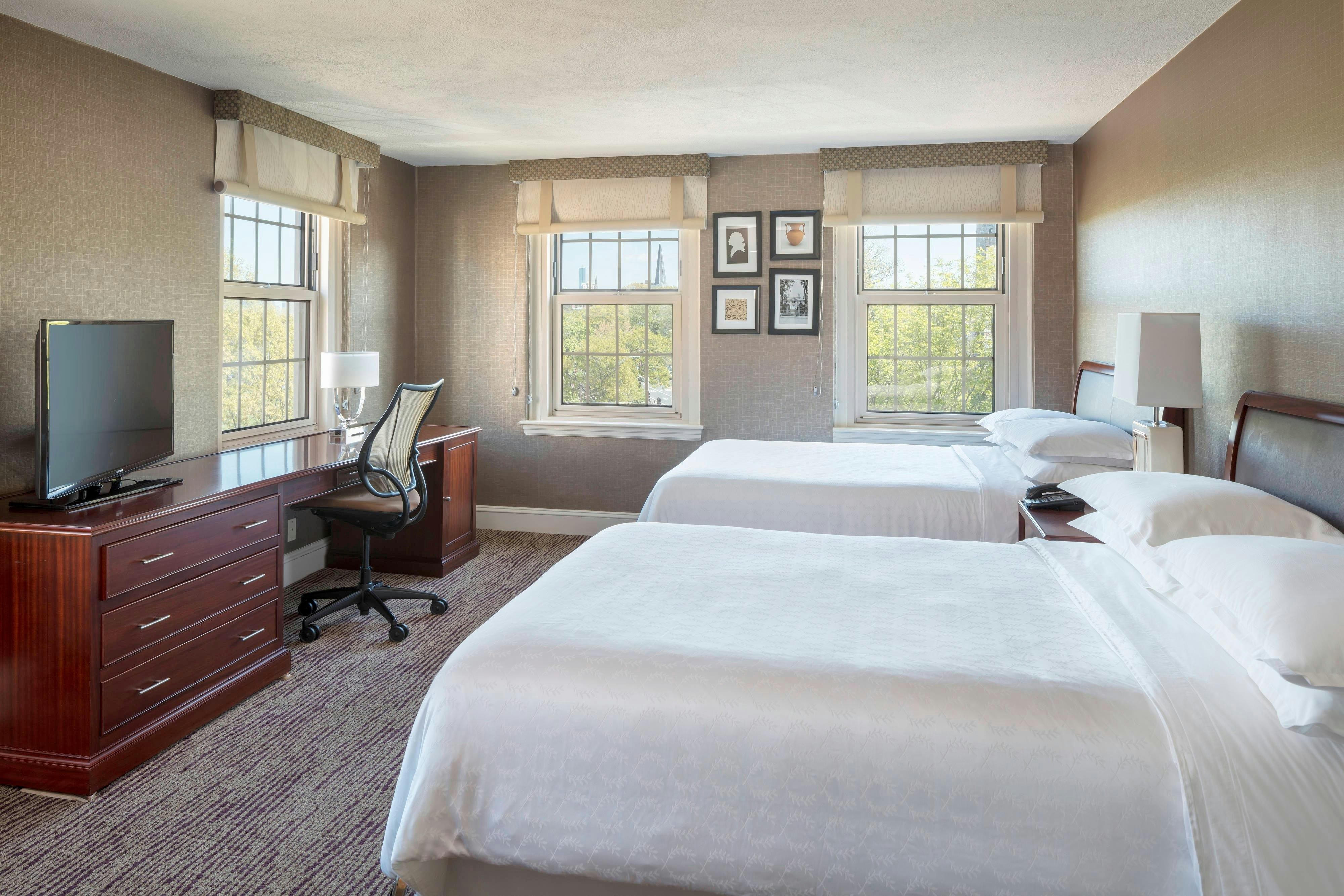 Room at Sheraton Commander Hotel, CAMBRIDGE - MA
