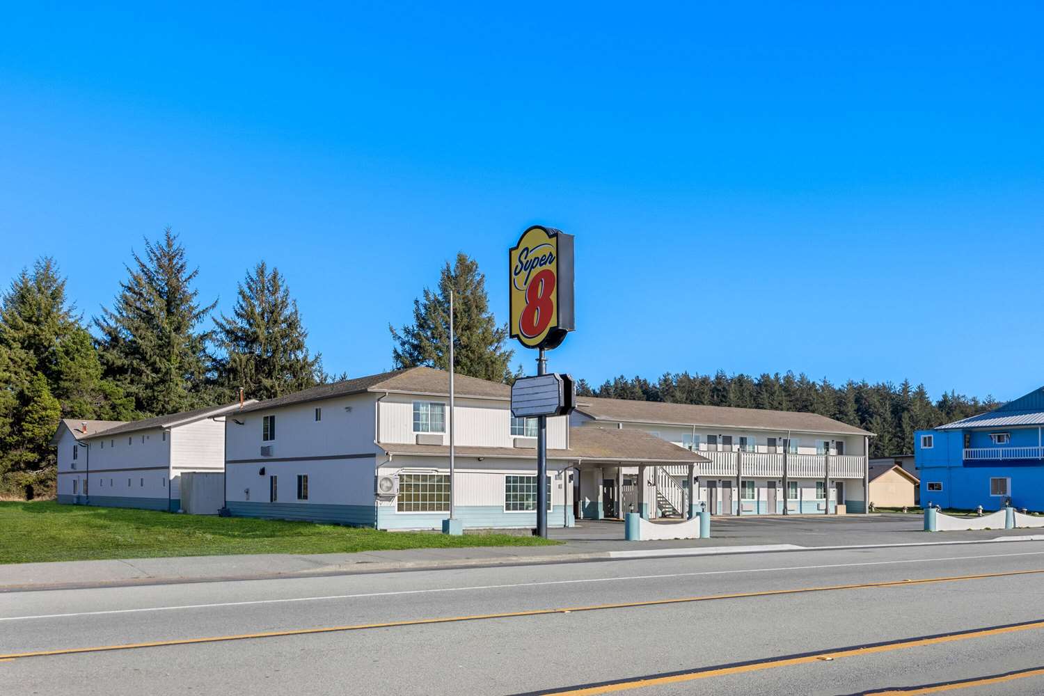 Super 8 by Wyndham Crescent City 14/15