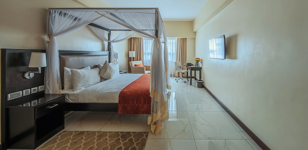 Acacia Premier Hotel 8/66