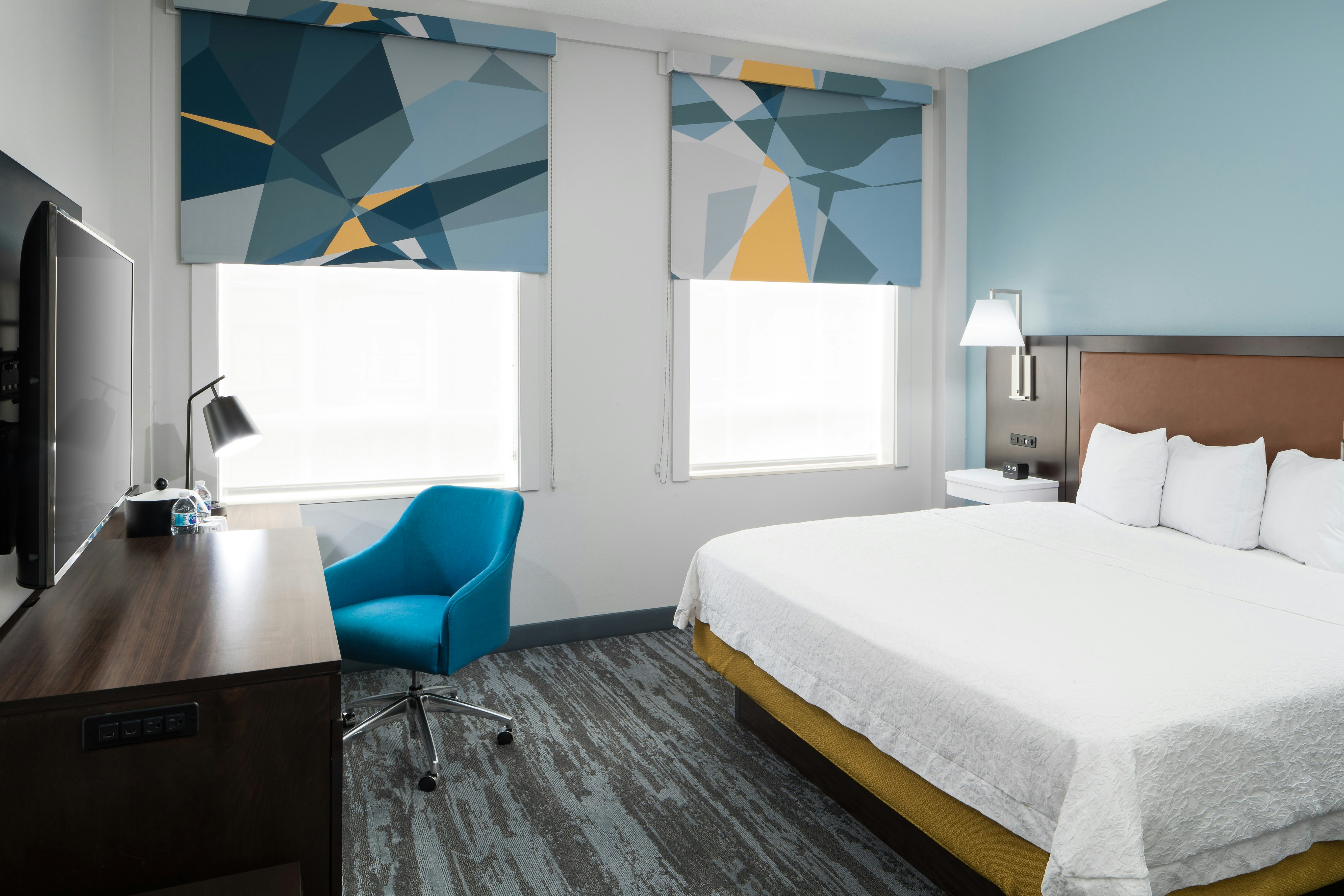 ROOM, KING BED, ACCESSIBLE