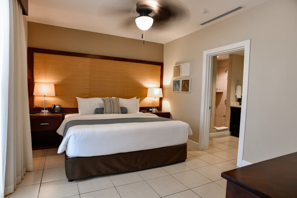 Breeze Private Residence Club 10/64