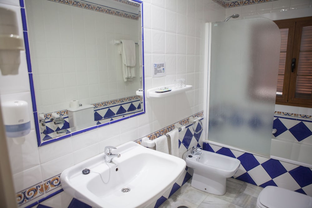Hotel Dona Blanca 32/33